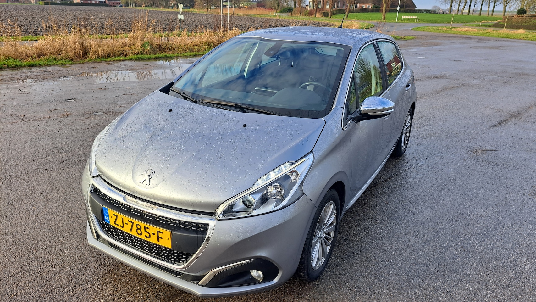 Peugeot 208 - 1.2 PureTech Blue Lease Allure 70.000 km NAP - AutoWereld.nl