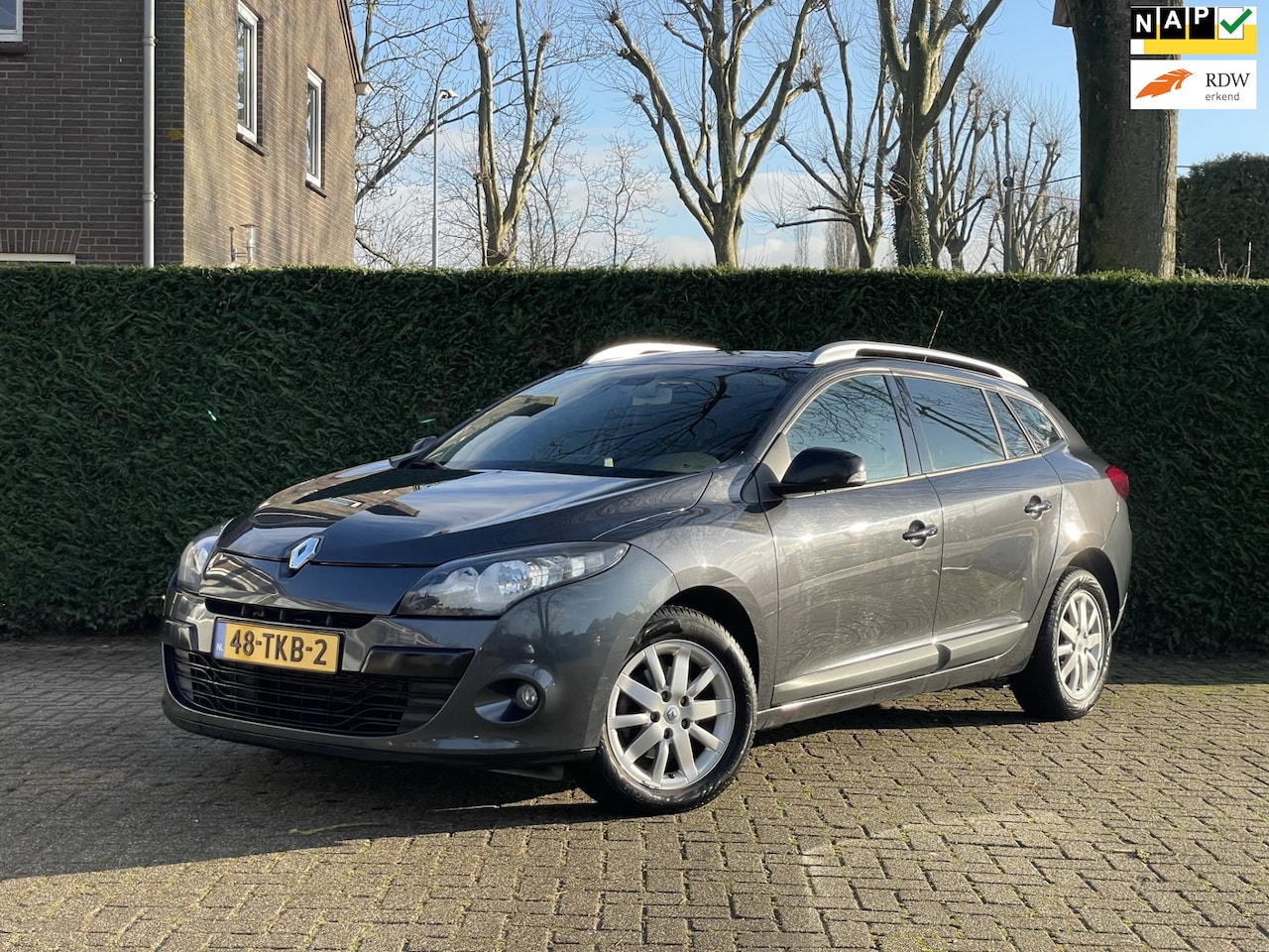 Renault Mégane Estate - 1.6 Parisienne|Pano|NWE DB-Riem| - AutoWereld.nl