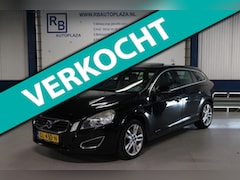 Volvo V60 - 1.6 T3 Summum / Full Options