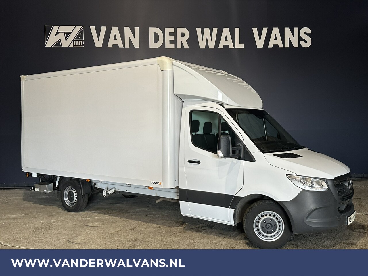 Mercedes-Benz Sprinter - 317 CDI 170pk **BPM VRIJ voor de Ondernemer** Bakwagen Laadklep Euro6 Airco | Camera | App - AutoWereld.nl