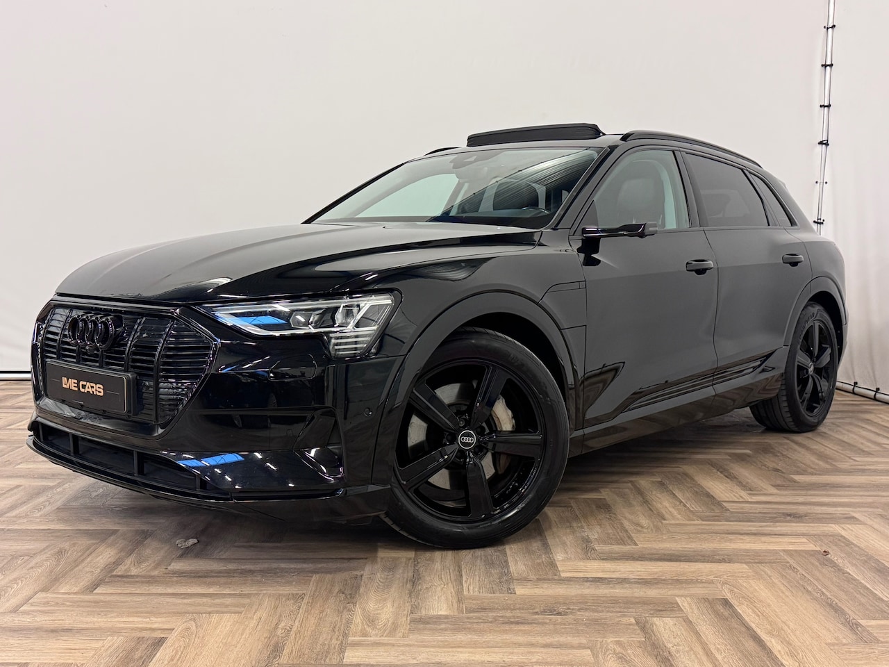 Audi e-tron - PANO, 360 CAMERA, MEMORY STOELEN! E-tron 50 quattro Launch edition Vorsprung 71 kWh - AutoWereld.nl