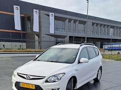 Hyundai i30 CW - 1.6 CRDi i-Motion ijskoude Airco