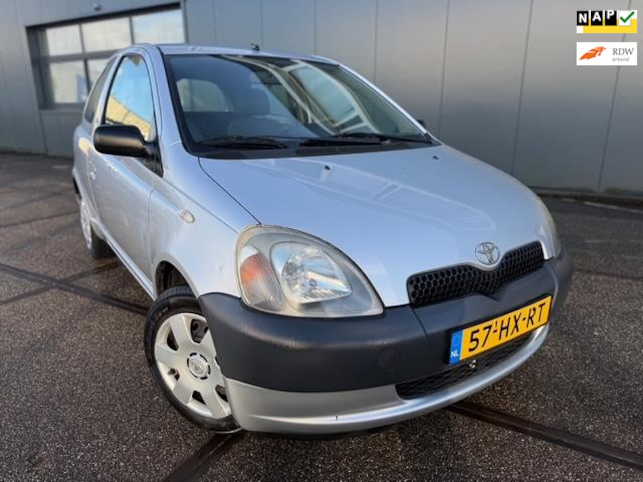 Toyota Yaris - 1.0-16V VVT-i YORIN | NAP | LAGE KM'S | APK | - AutoWereld.nl