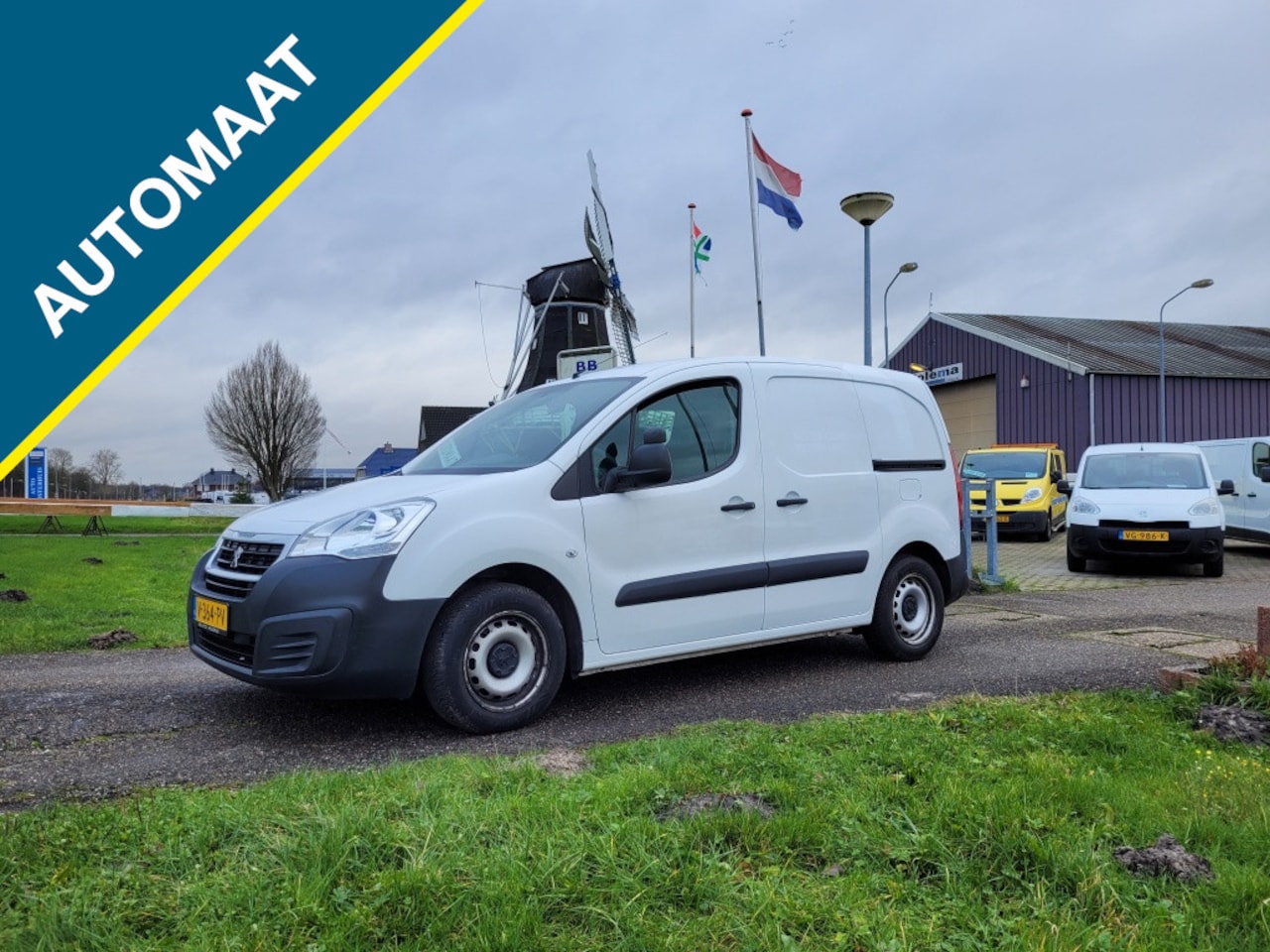 Peugeot Partner - 120 1.6 BlueHDi/automaat/2x schuifdeur - AutoWereld.nl