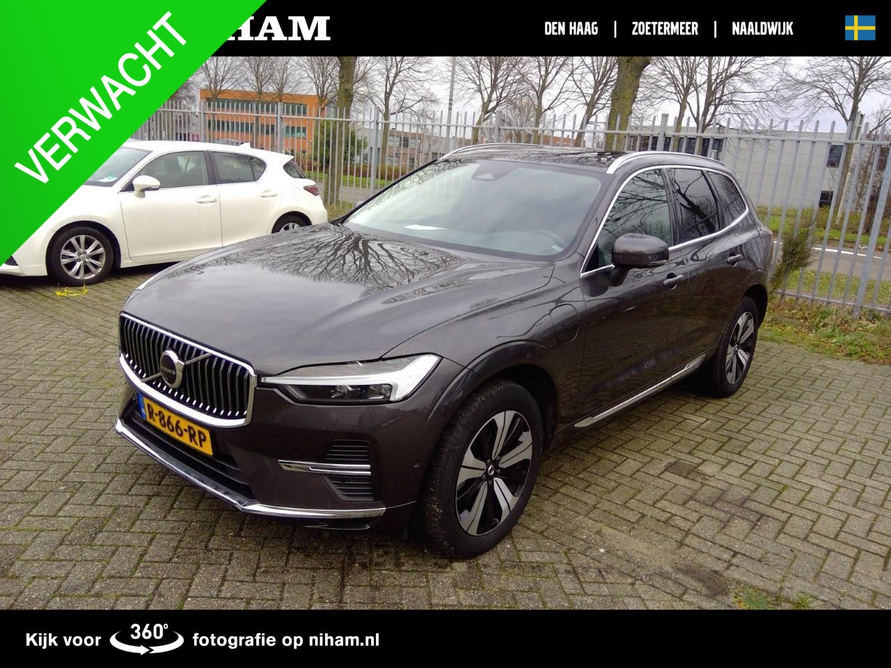 Volvo XC60 - T8 RECHARGE AWD PLUS BRIGHT -PANO.DAK|360°CAM|TREKHAAK|HK-AUDIO|POWER-SEATS|BLIS|ADAP.CRUI - AutoWereld.nl