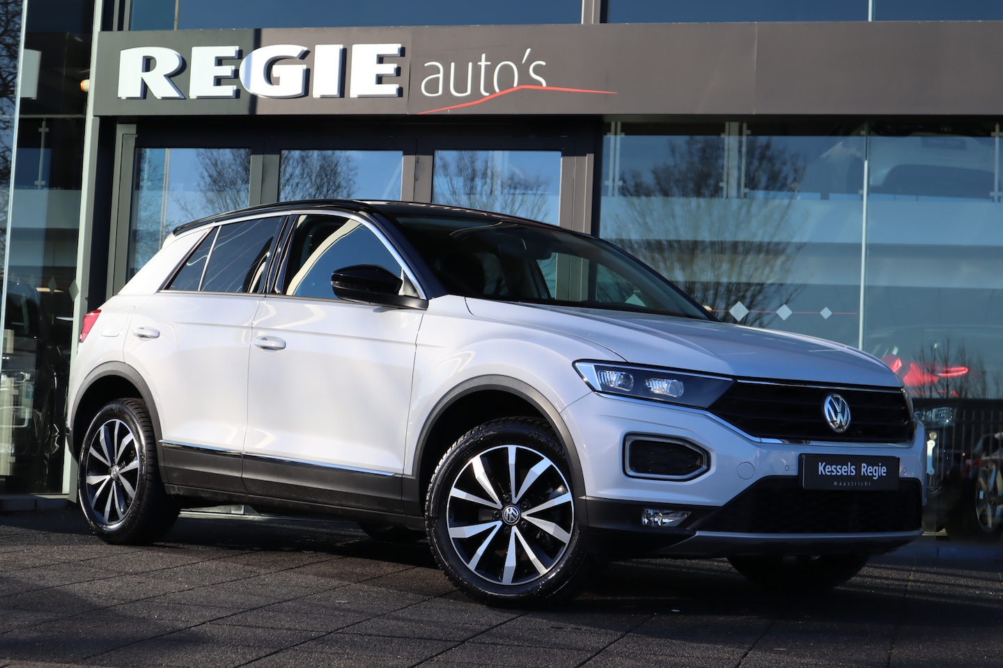 Volkswagen T-Roc - 1.5 TSI Style Virtual Navi Led Camera - AutoWereld.nl