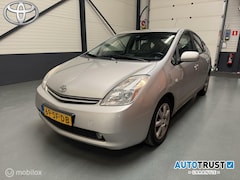 Toyota Prius - 1.5 VVT-i Business Keyless|Navi|Bluetooth