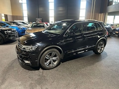 Volkswagen Tiguan - 1.4 TSI 4Motion Highline Business R