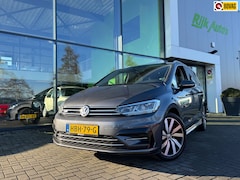 Volkswagen Touran - 1.5 TSI Highline Business R 7p * Navigatie * Camera * Carplay