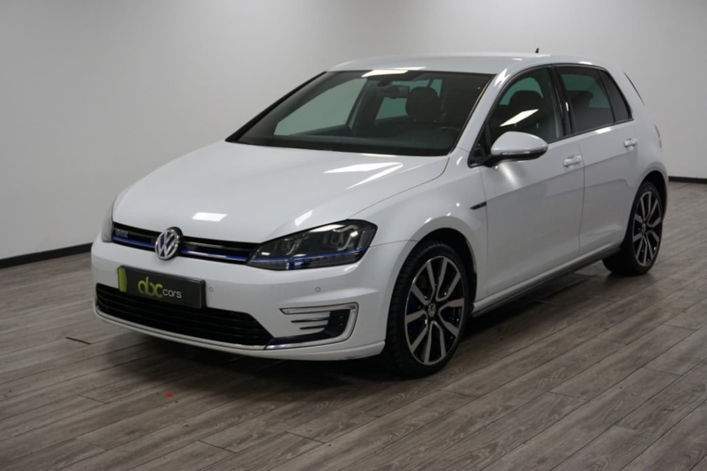 Volkswagen Golf - 1.4 TSI GTE DSG/ CLIMA/ NAVIGATIE - AutoWereld.nl