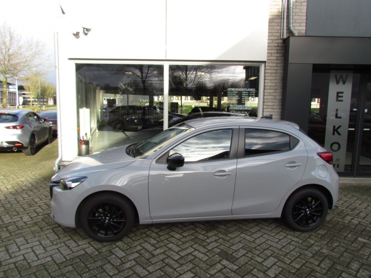 Mazda 2 - 1.5 E-Skyactiv-G 6AT 90pk Homura - AutoWereld.nl