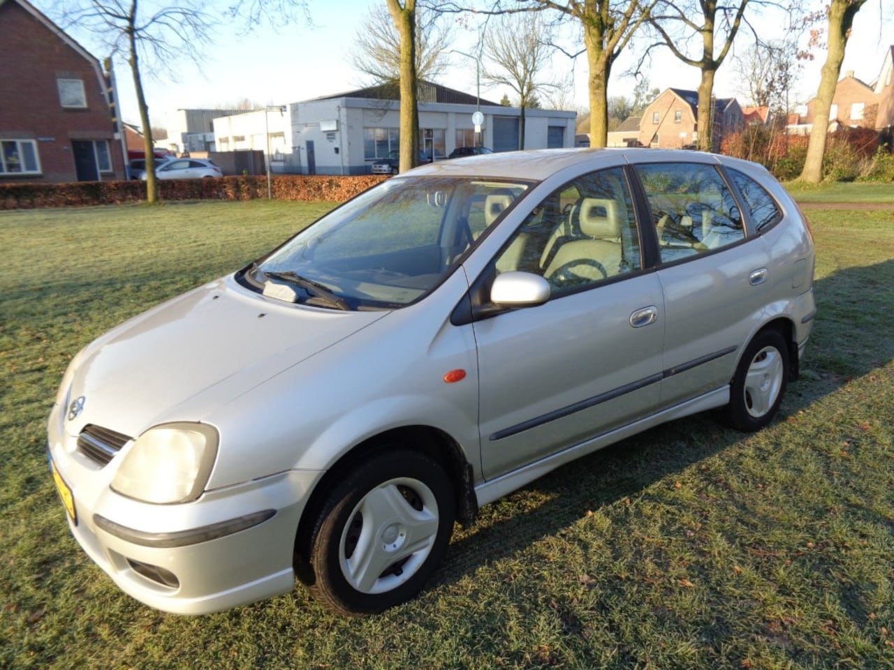 Nissan Almera - met nieuwe a p k automaat - AutoWereld.nl