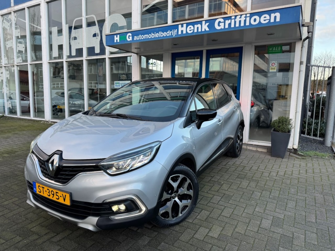 Renault Captur - 1.2 TCe Intens Automaat I Navigatie I Trekhaak I Camera I Cruise - AutoWereld.nl