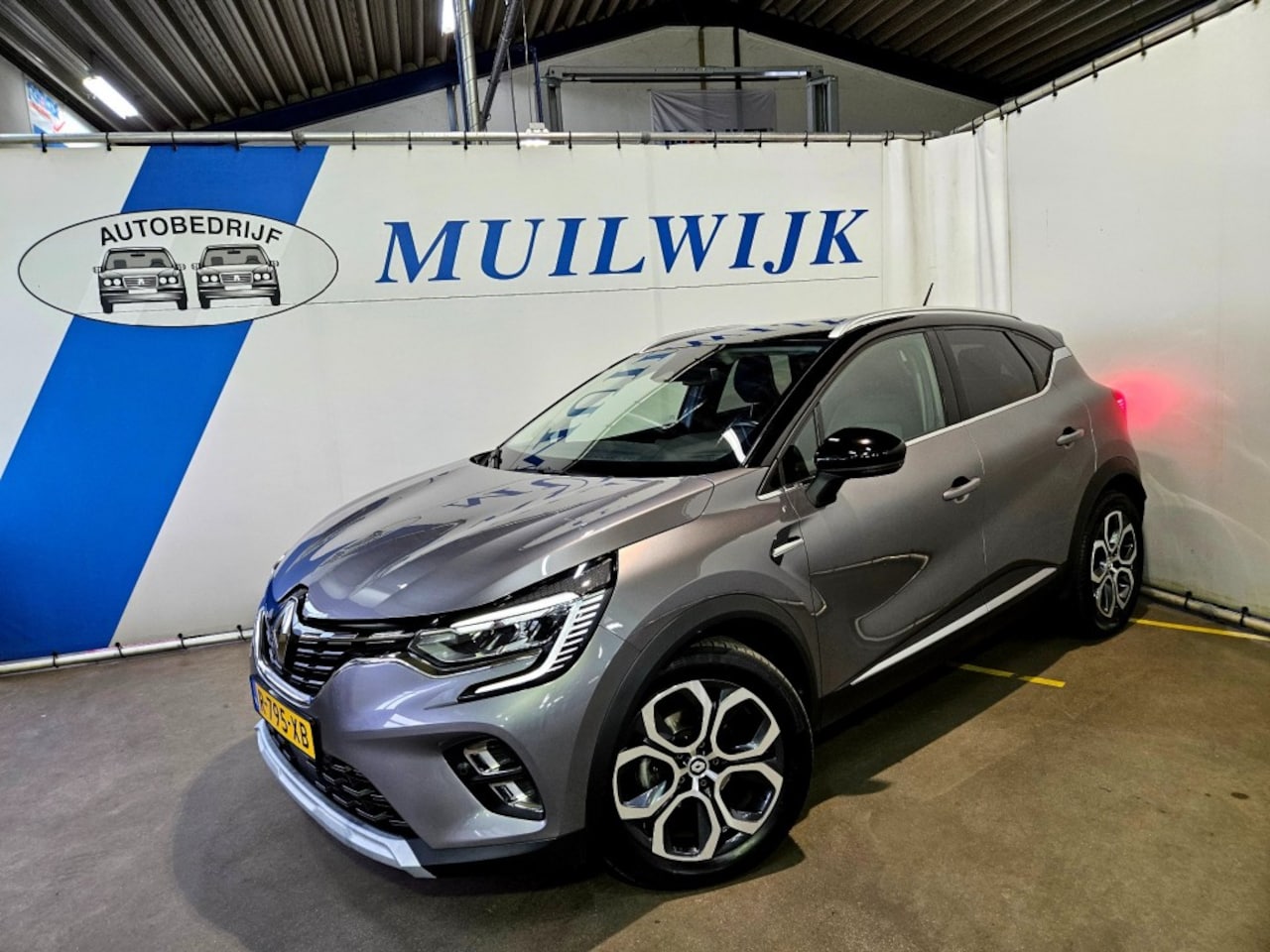 Renault Captur - 1.3 TCe 140 PK Automaat Intens / Navi / Camera - AutoWereld.nl