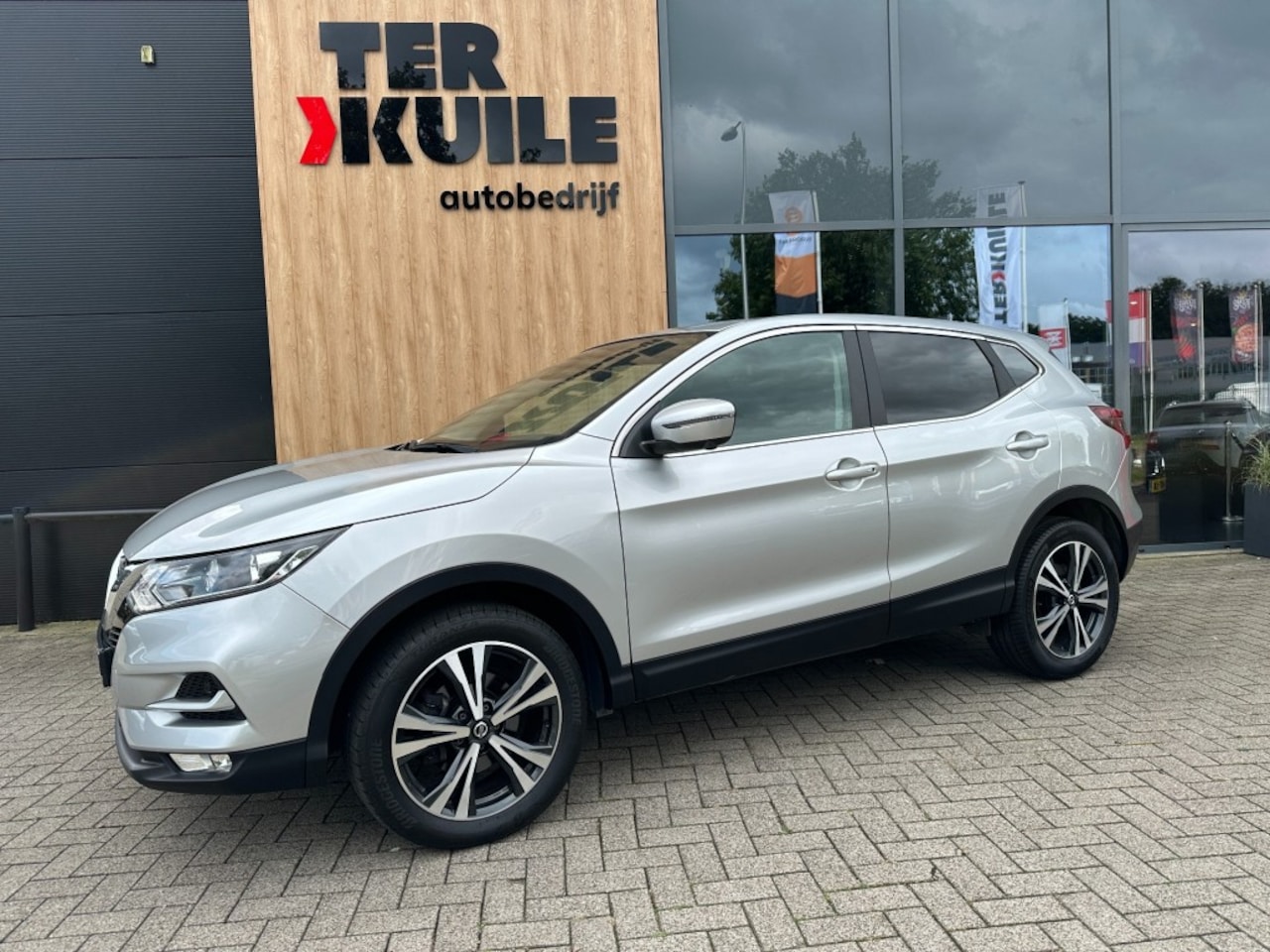 Nissan Qashqai - 1.3 DIG-T BUS. ED. 160PK / 360 cam - AutoWereld.nl