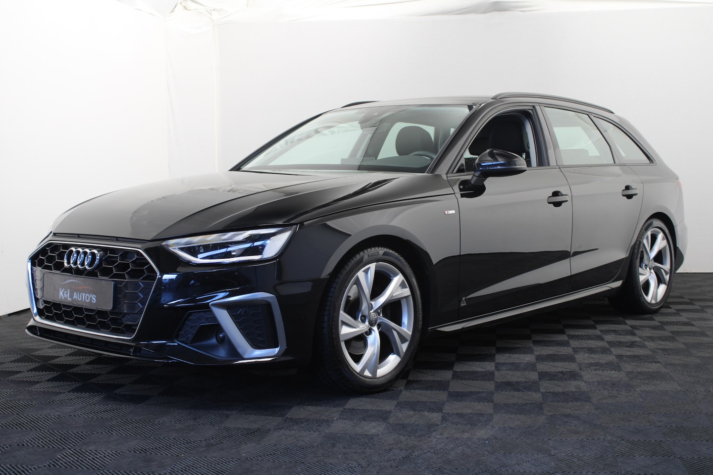 Audi A4 Avant - 35 TFSI S edition |Leder|Navi|Stoelverwarming| - AutoWereld.nl