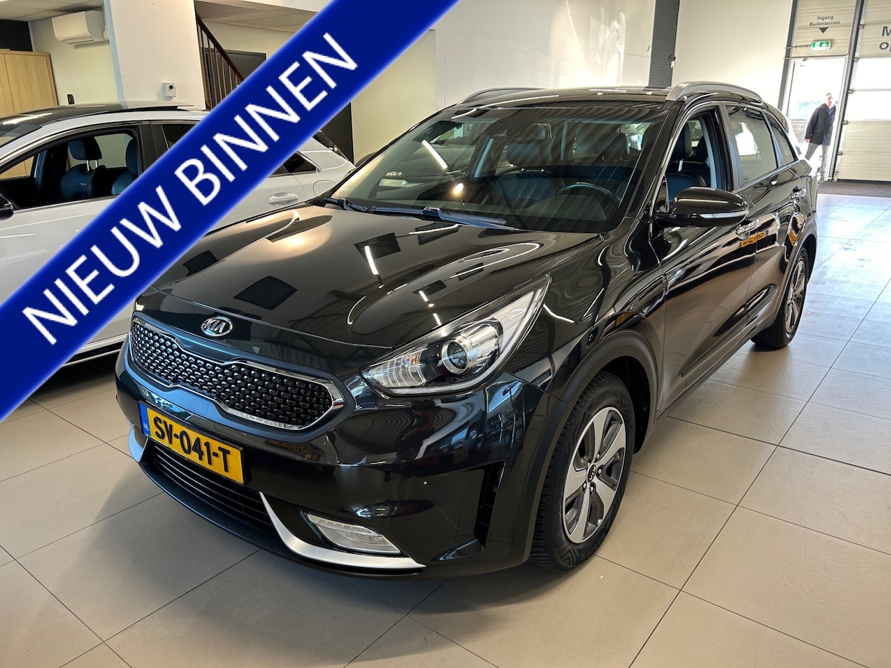 Kia Niro - 1.6 GDi Hybrid First Edition Navi, Camera, BT, Trekhaak Afn., Allseason - AutoWereld.nl