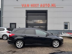 Ford Focus Wagon - 1.0 EcoBoost Trend met NWE REVISIEMOTOR /trekhaak / sportvelgen/