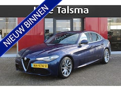 Alfa Romeo Giulia - 2.0T Super | 18" Velgen | Leren bekleding | Xenon | Camera