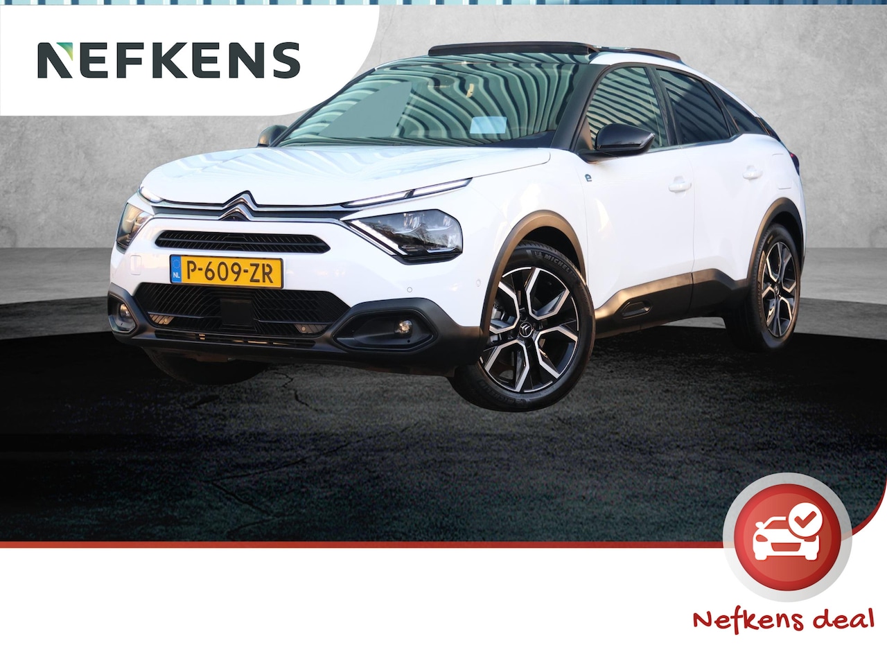 Citroën Ë-C4 - Shine 50 kWh | HeadUpDisplay | CruiseControl | Camera | Glazendak | Keyless | AppleCarPlay - AutoWereld.nl