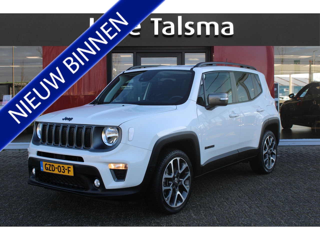 Jeep Renegade - 4xe 240 Plug-in Hybrid Electric S│19'' velgen│Clima│Cruise│Camera│CarPlay - AutoWereld.nl