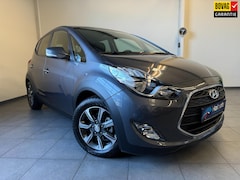 Hyundai ix20 - 1.6i Automaat / Stoel en stuurverw. / Navi /Camera / Carplay / Cruise / Dealer onderhouden