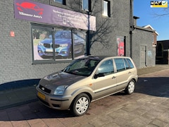 Ford Fusion - 1.6-16V Luxury