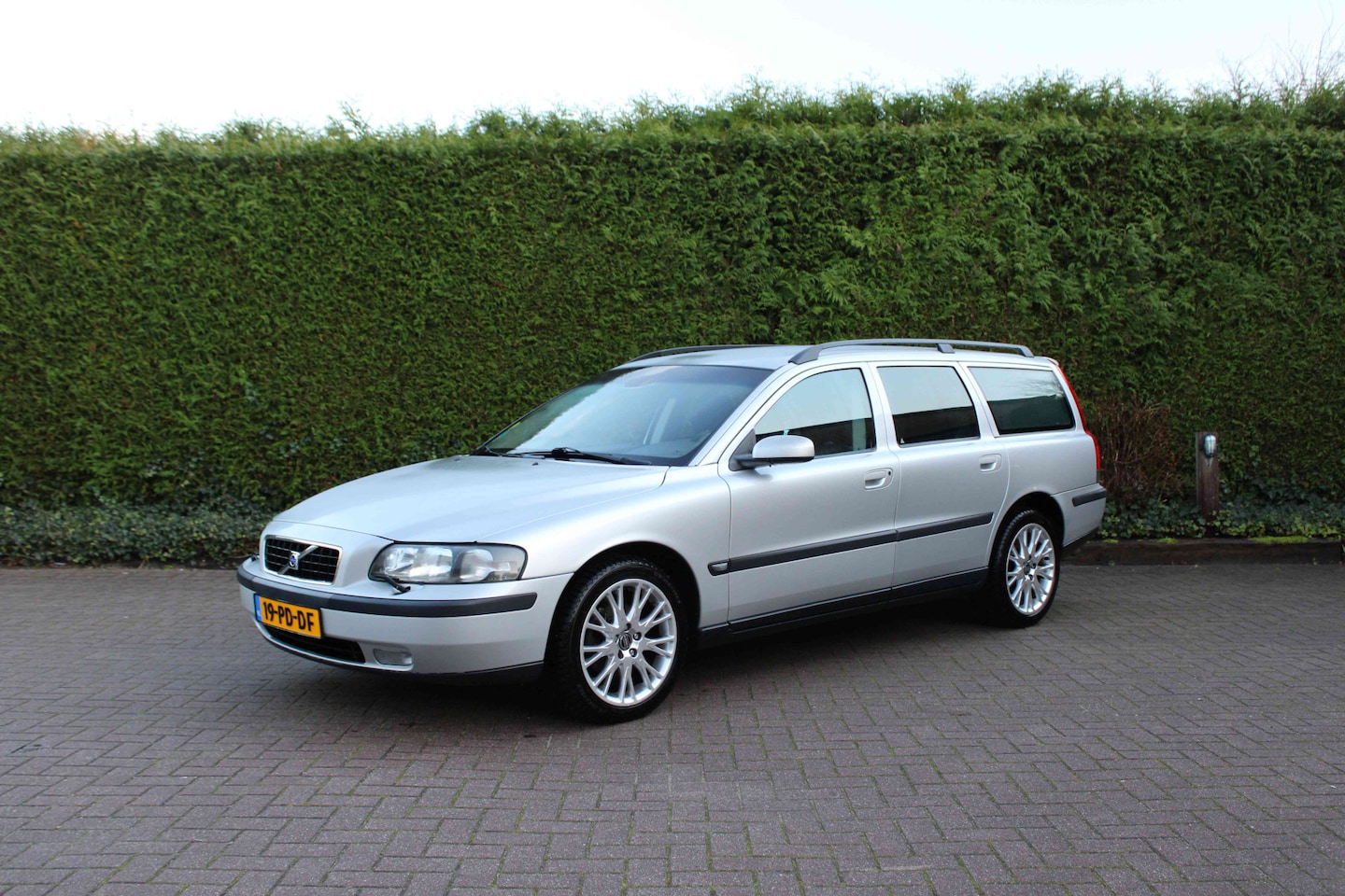 Volvo V70 - 2.4 Comfort Line Automaat - AutoWereld.nl