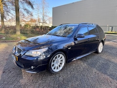 BMW 5-serie Touring - 520i M-Pakket Airco/Navi/Leer/Panodak