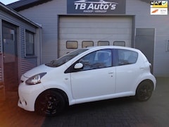 Toyota Aygo - 1.0 VVT-i Aspiration 5-DRS AIRCO