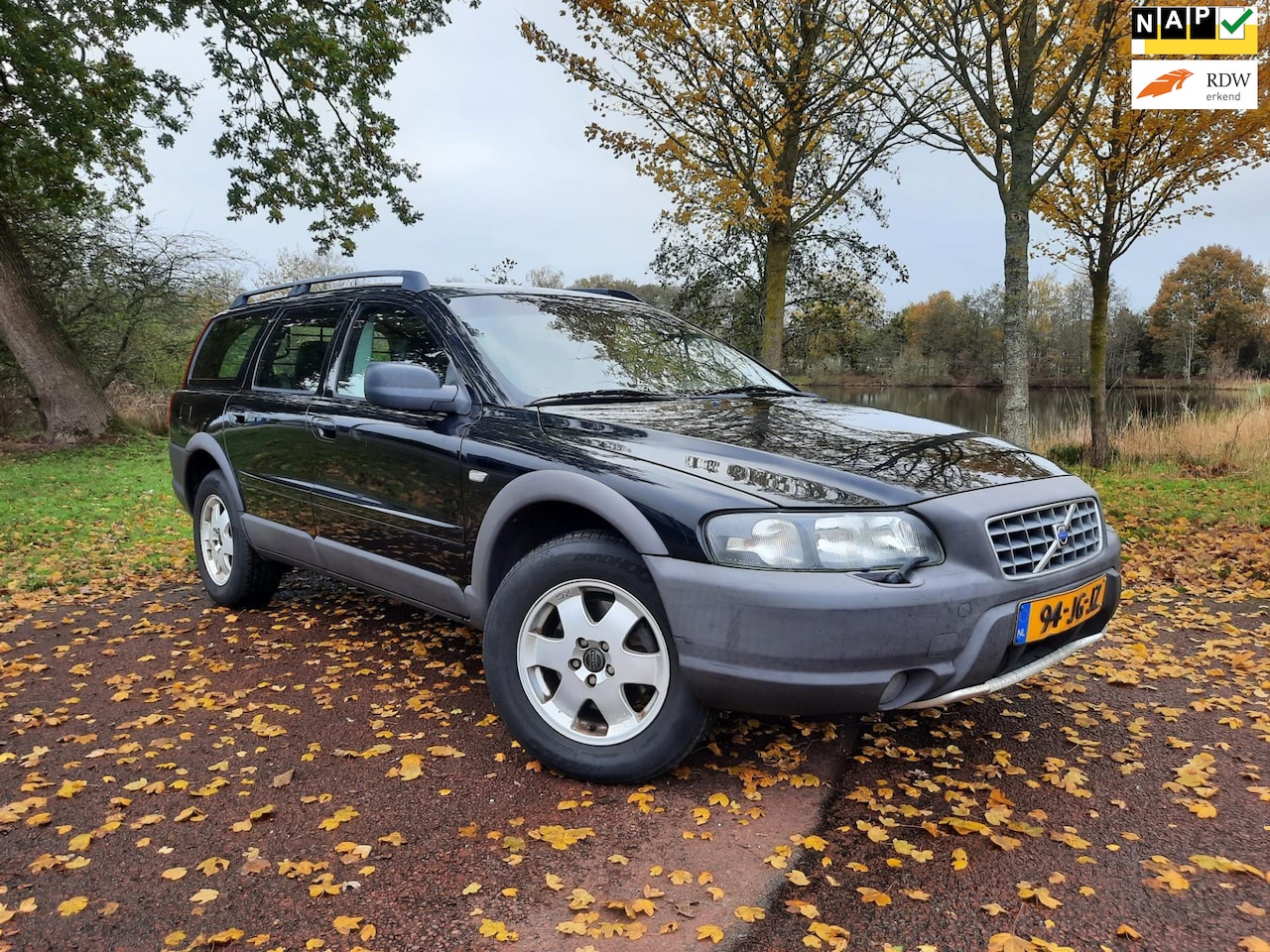 Volvo V70 Cross Country - 2.4 T Geartronic Ocean Race | youngtimer | lederen bekleding | - AutoWereld.nl