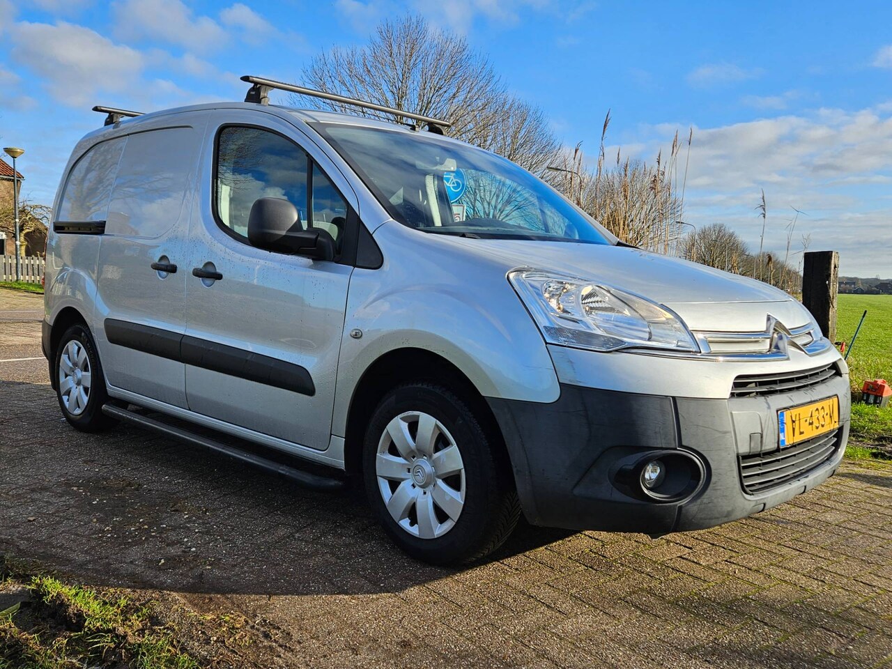 Citroën Berlingo - GB 1.6 e-HDi 90pk 3pl CLUB ECONOMY - AutoWereld.nl