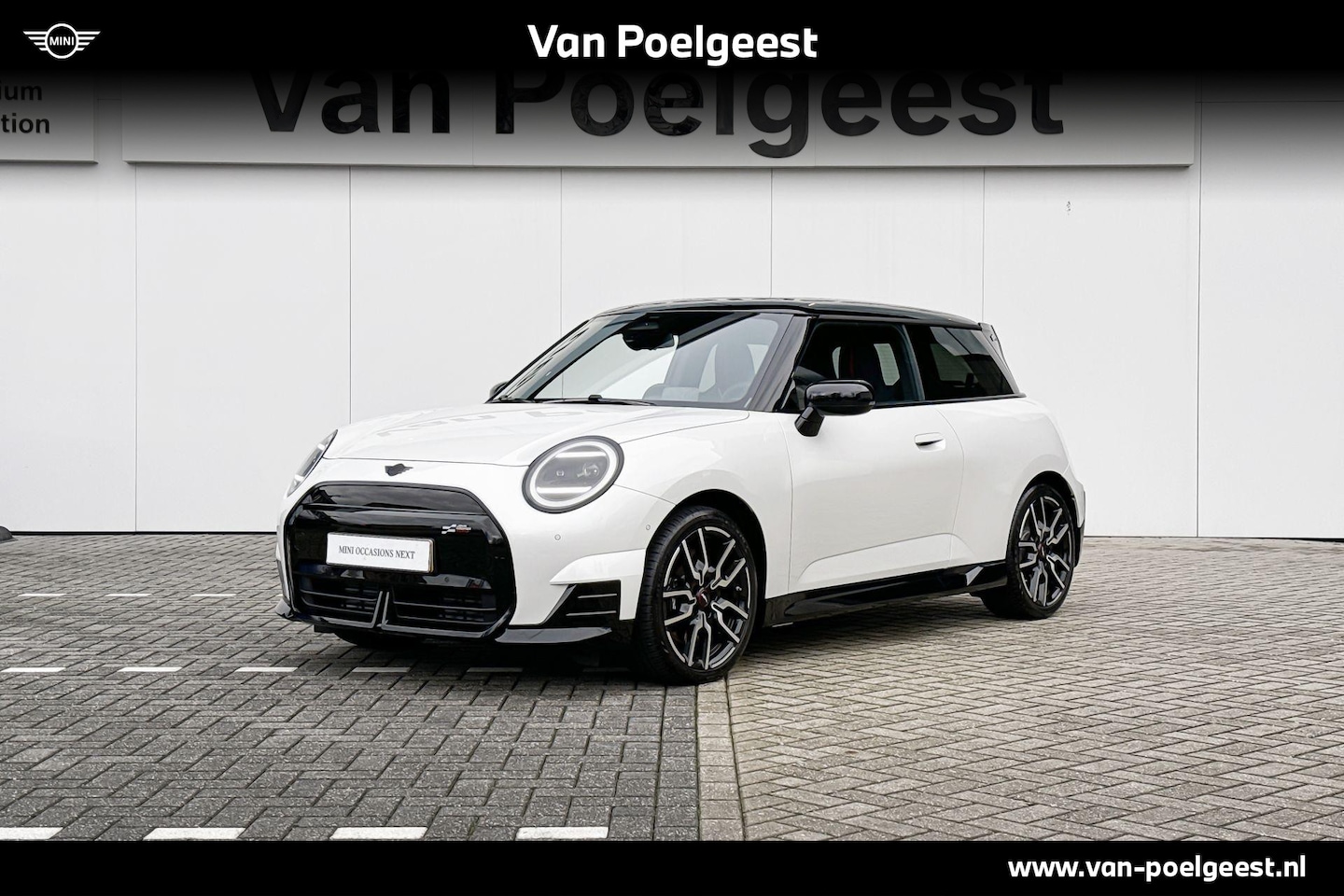 MINI Mini-Electric - Cooper SE John Cooper Works M 54.2 kWh - AutoWereld.nl