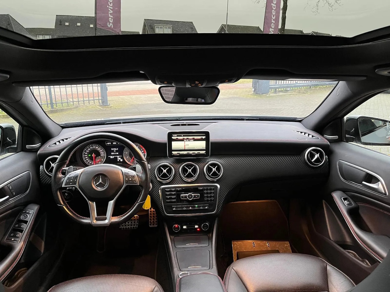 Mercedes-Benz A-klasse - 250 2.0 Sport Ambition, AMG line Automaat, Panoramadak - AutoWereld.nl