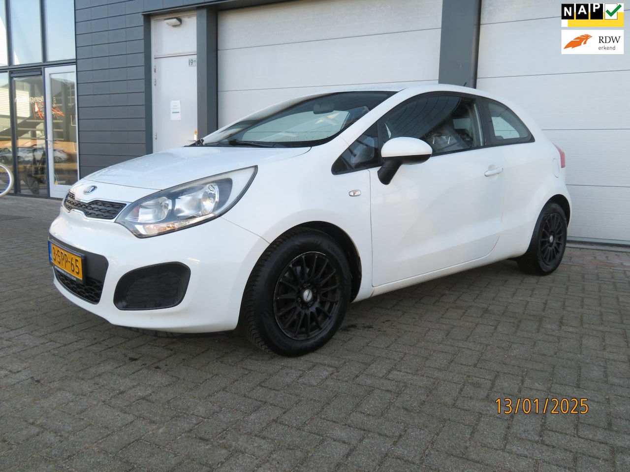 Kia Rio - 1.2 CVVT Comfort Pack 1.2 CVVT Comfort Pack - AutoWereld.nl