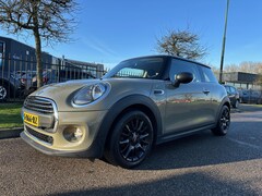 MINI One - 3-Deurs (f56) 1.5 102pk Navigatie Multi Media AIRCO NL-Auto