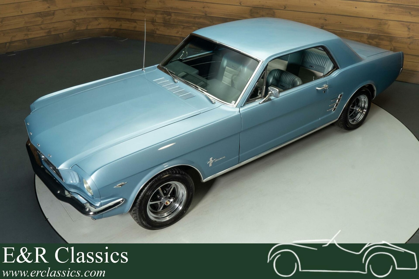 Ford Mustang - Coupe | Gerestaureerd | Handgeschakeld | 1966 - AutoWereld.nl