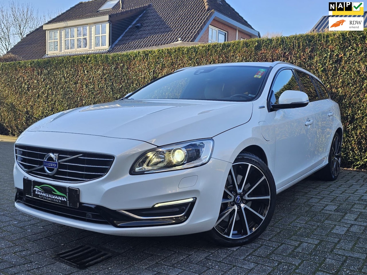 Volvo V60 - 2.4 D5 Twin Engine Special Edition 2.4 D5 Twin Engine Special Edition - AutoWereld.nl