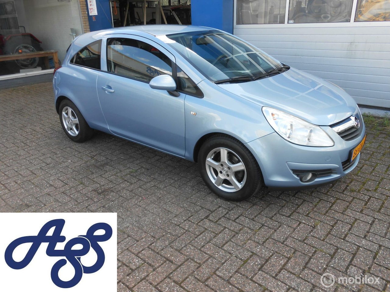 Opel Corsa - 1.2-16V Enjoy 3D bj 2008 km 136875 NAP APK NOV 25 - AutoWereld.nl