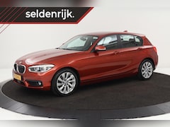 BMW 1-serie - 118i High Executive | Adaptive cruise | Leder | Trekhaak | Stoelverwarming | Full LED | Na