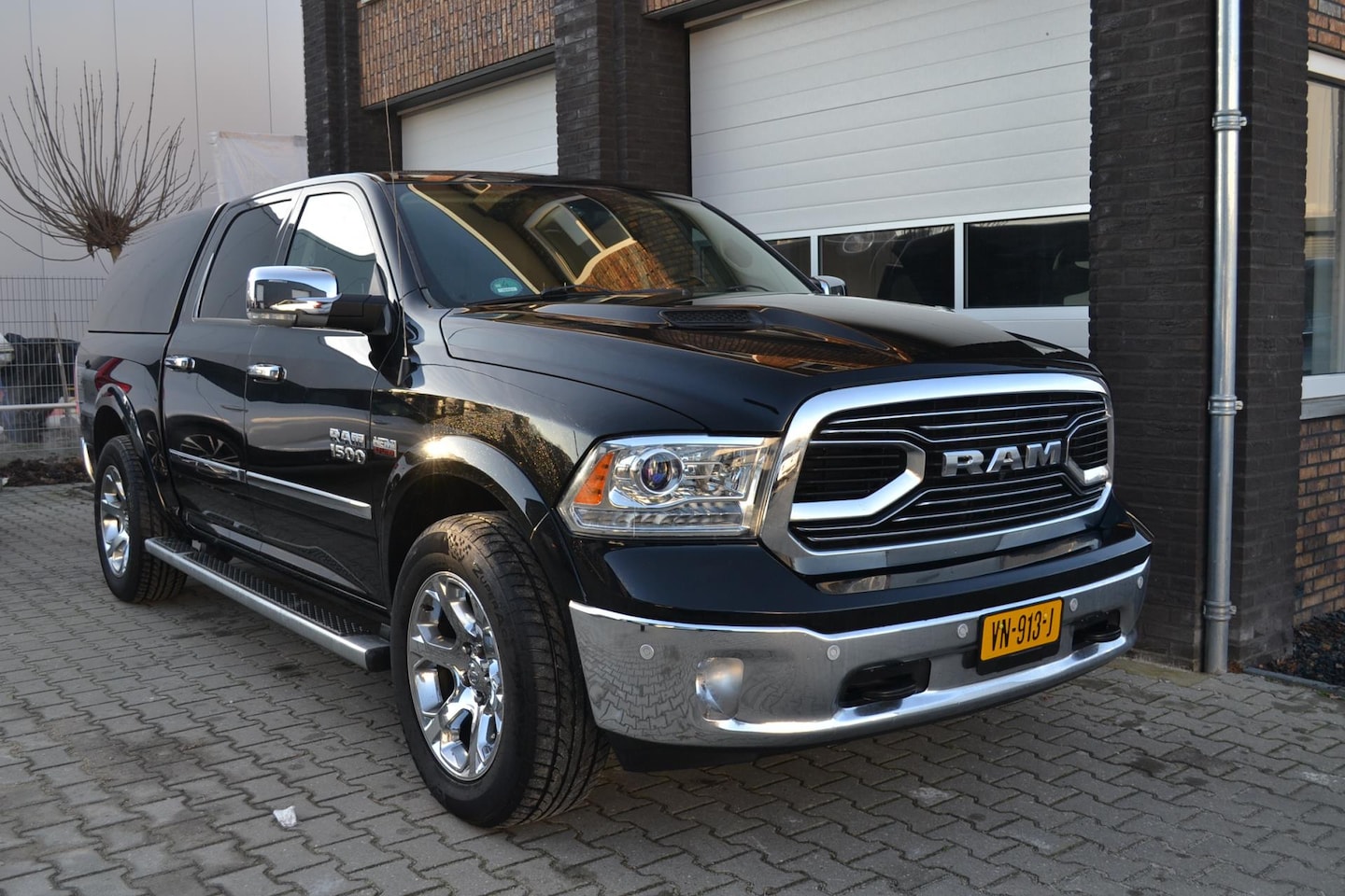 Dodge Ram 1500 - 5.7 V8 Crew cab. Vol opties. Luchtvering, Schuifdak - AutoWereld.nl