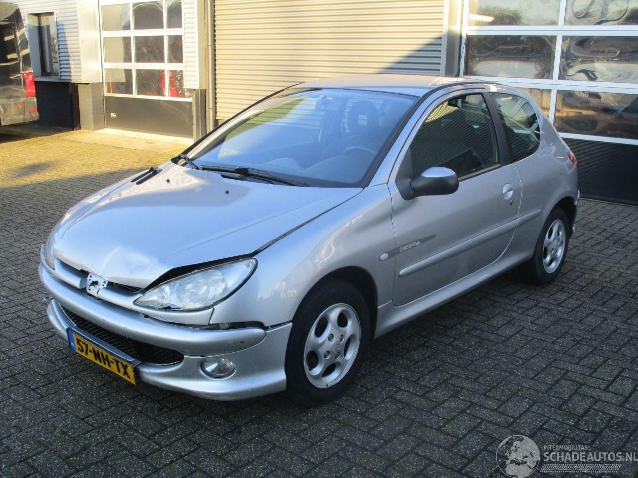 Peugeot 206 - 1.4 Quiksilver 1.4 Quiksilver - AutoWereld.nl