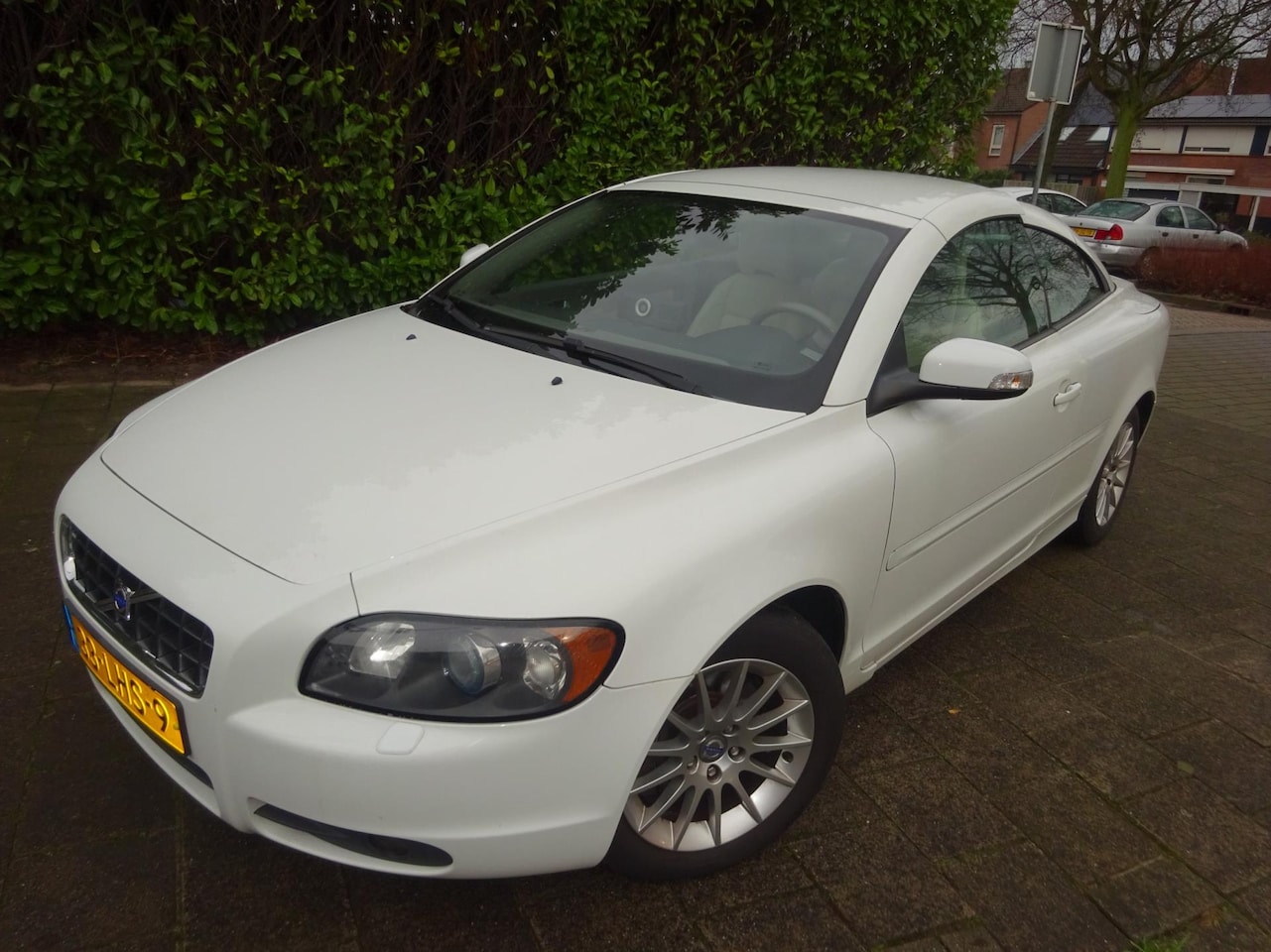 Volvo C70 Convertible - AUTOMAAT, CABRIOLET MET NAVIGATIE & AIRCO! - AutoWereld.nl