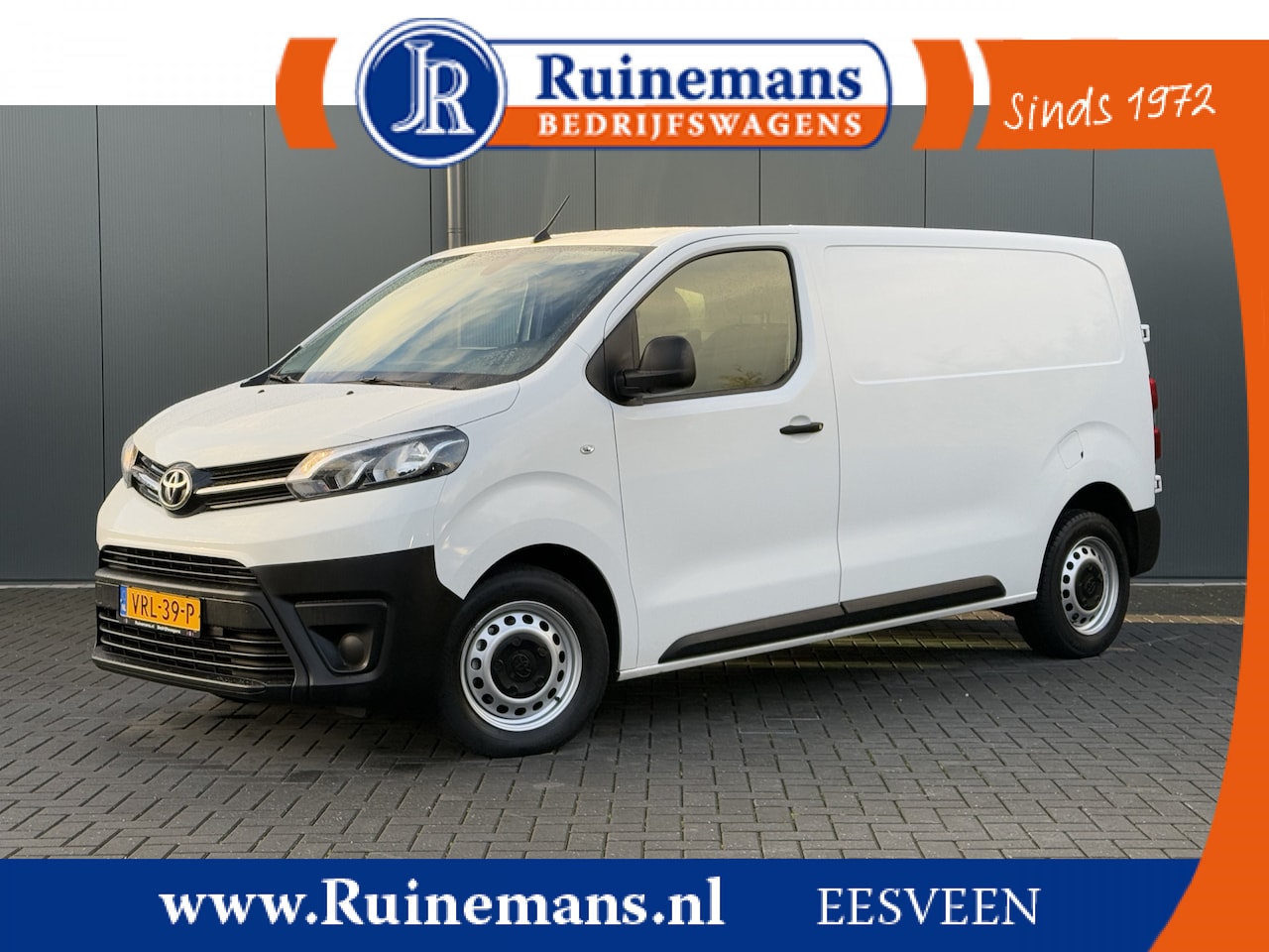 Toyota ProAce Worker - 2.0 D 145 PK / L2H1 / 1e EIG. / 35.426 KM / NETTE BUS / AIRCO / CRUISE / 3-ZITS - AutoWereld.nl