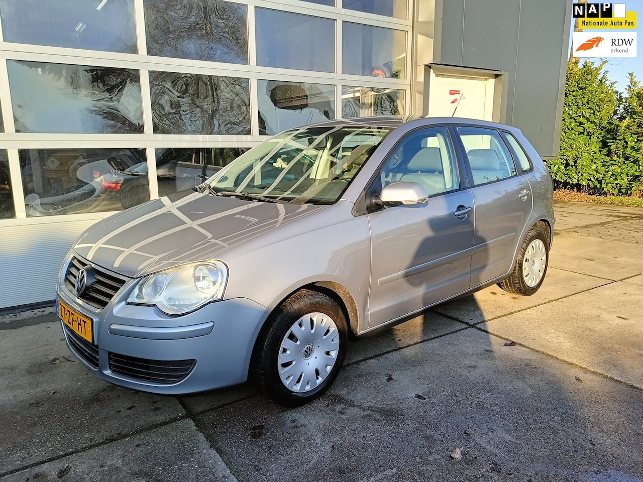 Volkswagen Polo - 1.4-16V Optive 5-deurs airco - AutoWereld.nl