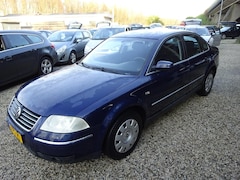 Volkswagen Passat - 2.0-20V Arctic airco 4x electr ramen