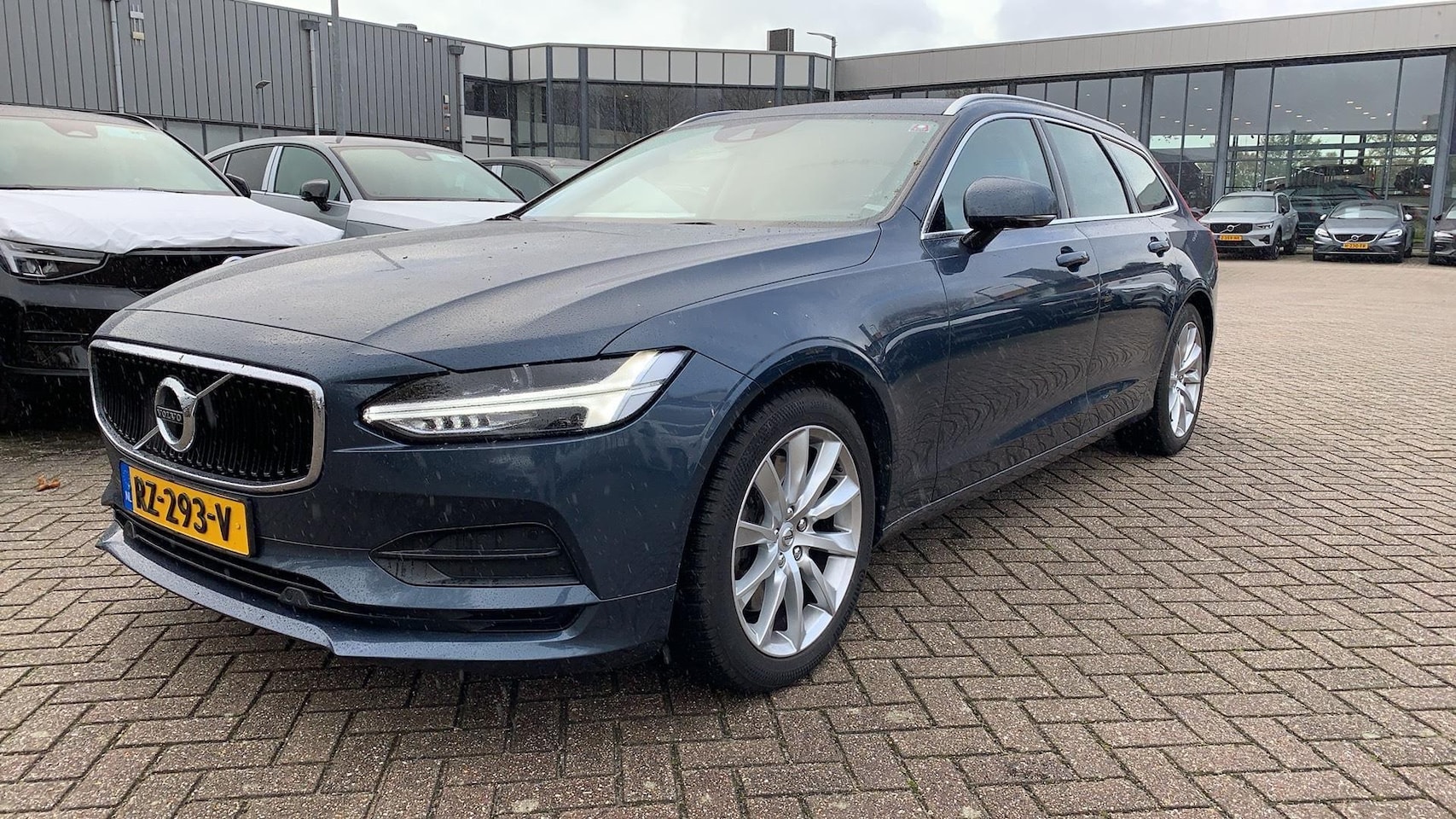 Volvo V90 - 2.0 T5 90th Anniversary Edition | Automaat | Blond leder | Elektrische achterklep | Stoelv - AutoWereld.nl