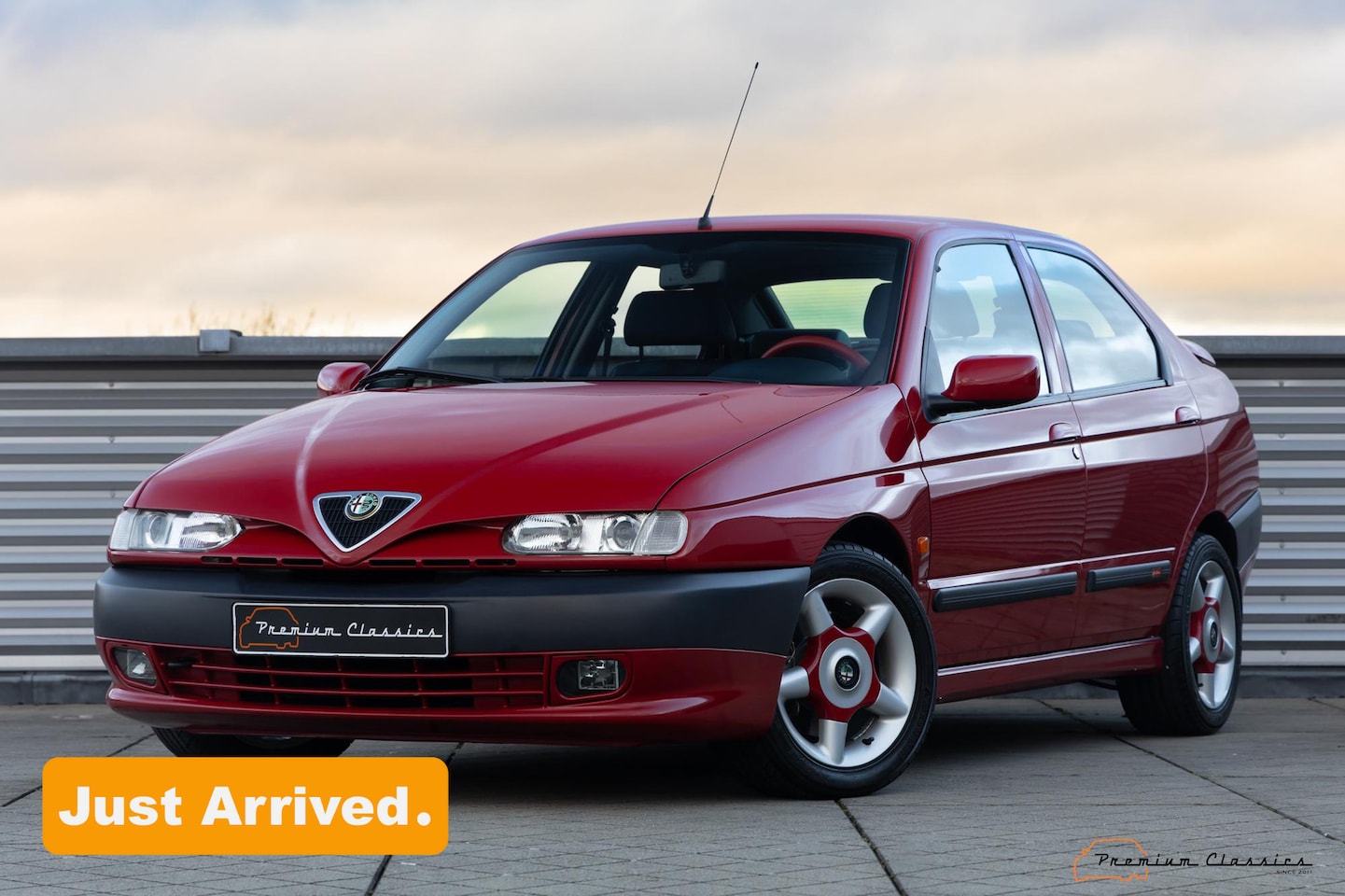 Alfa Romeo 146 - 2.0-16V T.Spark ti | 39.000KM | 1st Owner | 1st Paint | New Condition | Rare Extra's | Ext - AutoWereld.nl