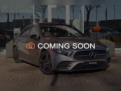 Mercedes-Benz A-klasse - 200 AMG-LINE 163pk I Pano I Multibeam I Navi I Carplay I Sfeerverlichting