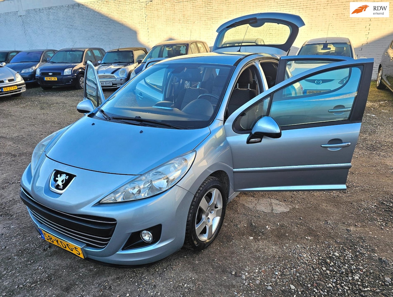 Peugeot 207 - 1.6 VTi Première ZEER NETJES - AutoWereld.nl